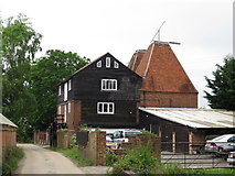TQ6944 : Old Hay Oast, Old Hay by Oast House Archive