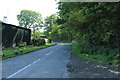 Road passing Oaklea Farm