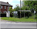 Older-style long-arm signpost in Castle Cary