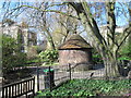 Linear park by Canonbury Grove, N1