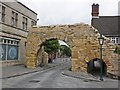 Newport Arch, Bailgate