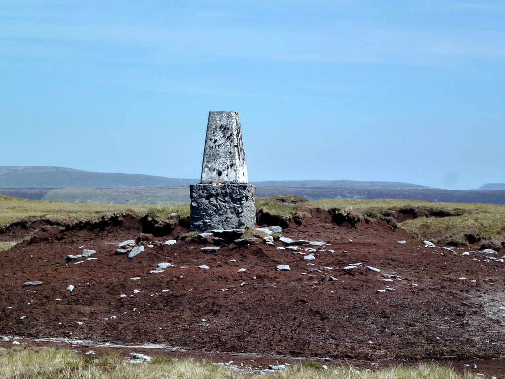 Trig point on Darnbrook Fell (2047') © John H Darch cc-by-sa/2.0 ...