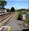 Unequal platform lengths at Ferryside railway station