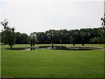 TA0169 : Lawns  and  pond  in  crematorium  grounds by Martin Dawes