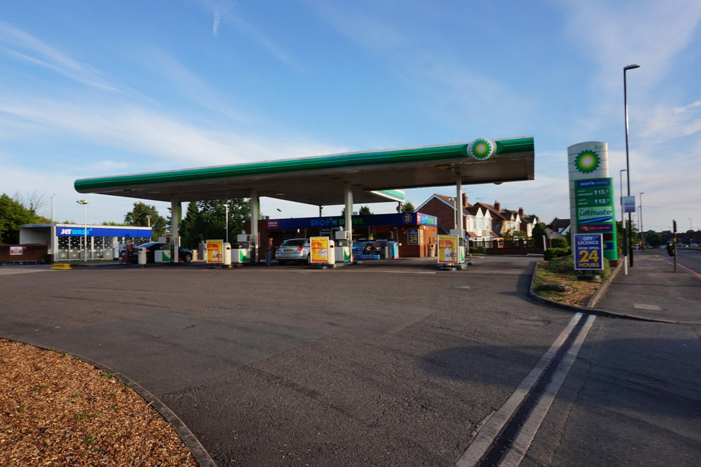 bp-garage-on-hinckley-road-coventry-ian-s-cc-by-sa-2-0-geograph