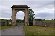 SE6181 : The Nelson Gate to Duncombe Park by David Smith