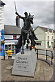 SJ0743 : Statue of Owain Glyndŵr, Corwen by Jeff Buck