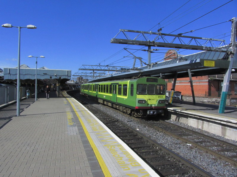 Dublin Connolly Station Dart Commuter © Colin Park Cc By Sa20