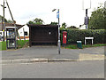 TQ7195 : Telepnone Box, Bus Shelter & Heath Road (White Horse) George V Postbox by Geographer