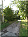 Entrance & footpath to Derry Brook Farm