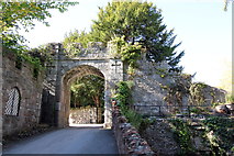 SJ1258 : Gate to Ruthin Castle by Jeff Buck