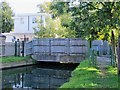 Bridge over the New River at Farm Road, N21