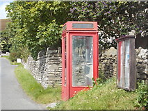 HY4327 : Rousay: telephone box at Brinian by Chris Downer