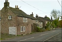 SK0480 : Cottages on Eccles Road at Higher Crossings by Alan Murray-Rust