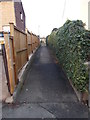 Footpath - Grosvenor Road