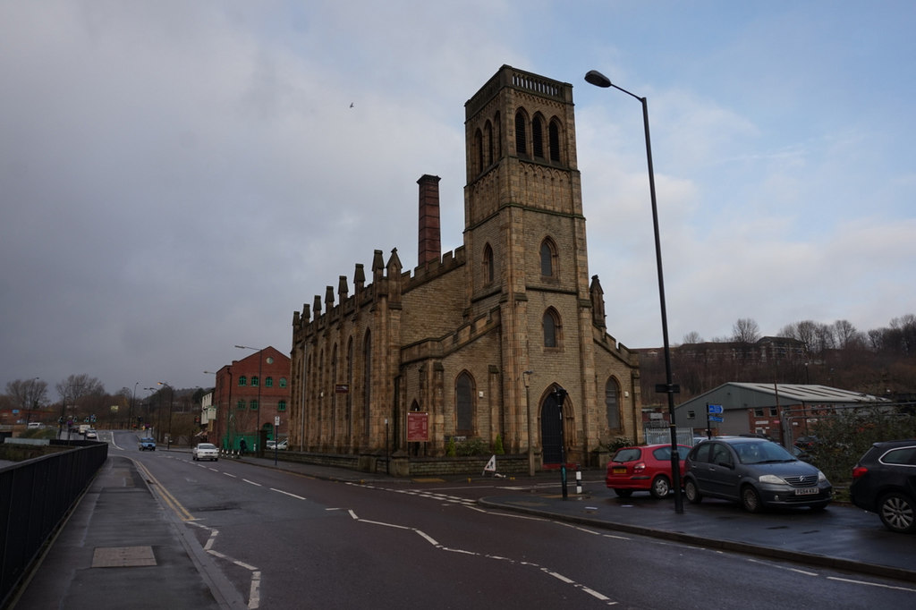 new-testament-church-of-god-ian-s-cc-by-sa-2-0-geograph-britain