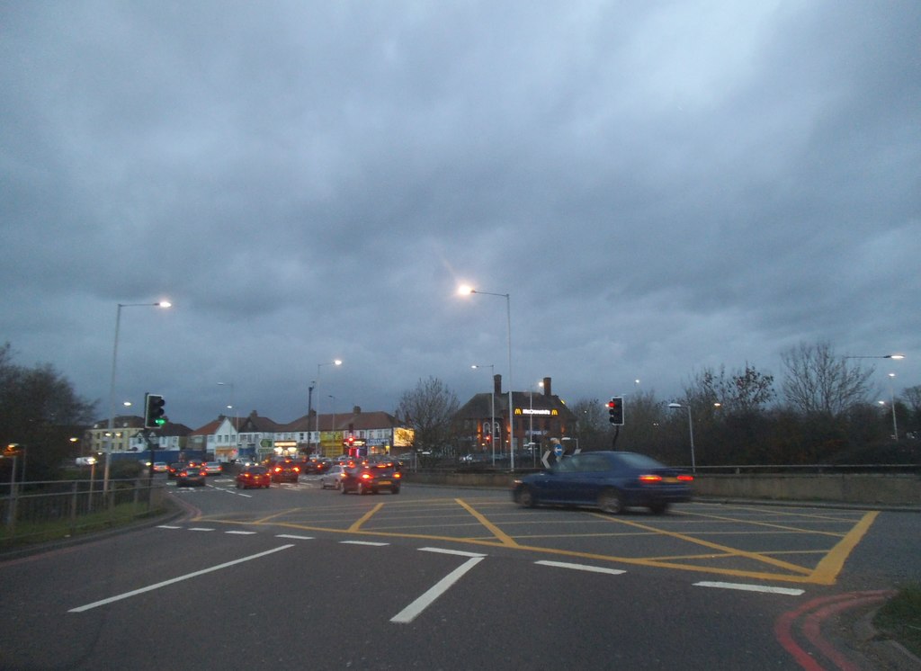 The Target Roundabout, Northolt © David Howard cc-by-sa/2.0 :: Geograph ...