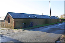 SU4398 : 'Old Farmhouse', Abingdon Road by Roger Templeman
