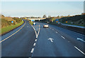 S5624 : The M9 Northbound at Junction 11 by Ian S