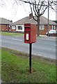 Elizabeth II postbox on Coldyhill Lane