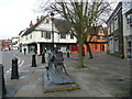 Cardinal Wolsey sculpture, St Peter