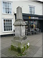 Milestone obelisk, High Street, Hadleigh