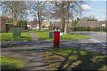 SU9163 : Green Lane junction, Bagshot by Alan Hunt