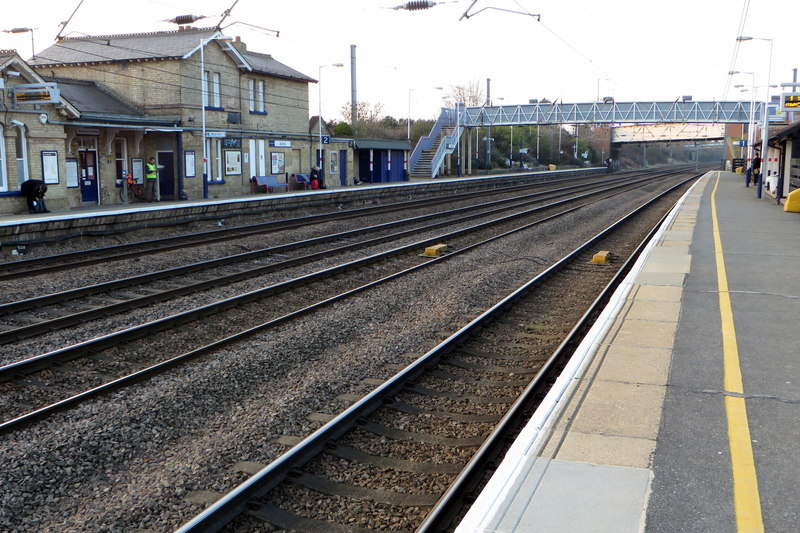 Sandy Station © Philip Jeffrey Cc-by-sa 2.0 :: Geograph Britain And Ireland