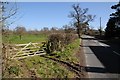 Road and gateway at Aston Subedge