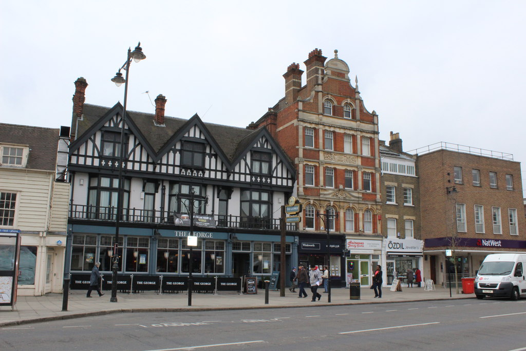 Enfield Town: The 'George' © Dr Neil Clifton cc-by-sa/2.0 :: Geograph ...