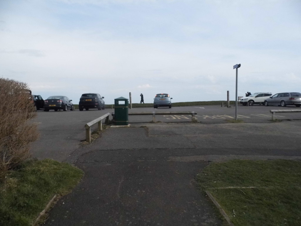 Car park at Beachy Head © David Howard cc-by-sa/2.0 :: Geograph Britain ...