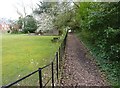 Path between Woodedge Drive and Cuphill Close, Droitwich