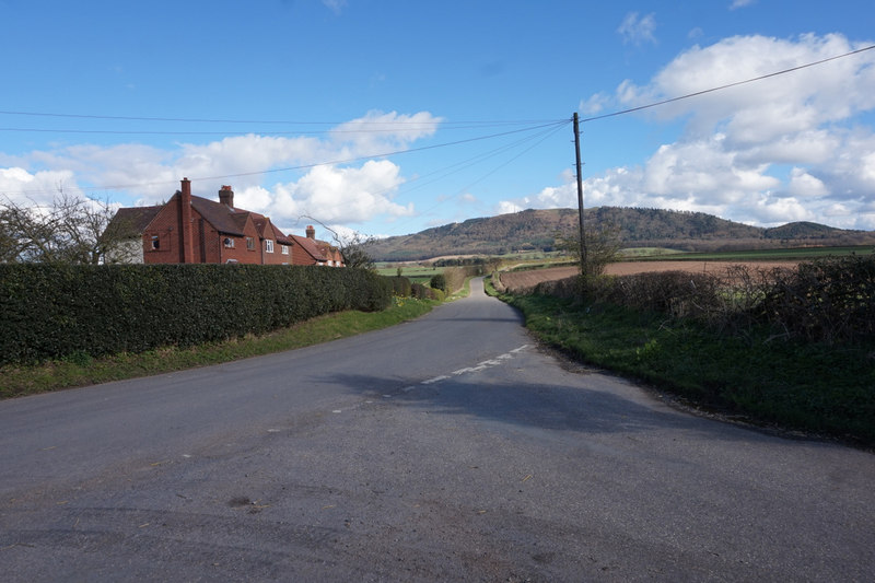 Road junction, Uppington © Ian S cc-by-sa/2.0 :: Geograph Britain and ...