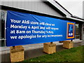 ST2995 : Temporary closure banner on Aldi Cwmbran by Jaggery