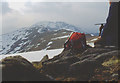 NH0608 : On the south Glen Shiel ridge by Alan Reid