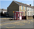 Joiners Arms bus stop and shelter, Llwynhendy