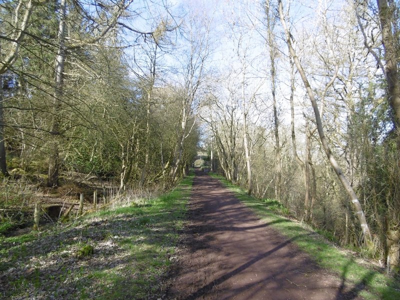 Penicuik Railway © Richard Webb Cc-by-sa 2.0 :: Geograph Britain And 