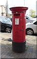 Edward VII postbox on High Road