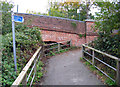 Path from the Cuckoo Trail to the town centre