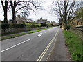 White arrow on High Street, Broadway