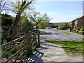 Looking west on Stirling Way from footpath junction