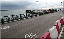SZ5993 : Northern end of Ryde Pier by Jaggery