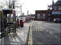 NT9953 : Elizabeth II postbox and phonebox outside Berwick-upon-Tweed Railway Station by JThomas