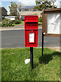 TM2155 : 2 Newlands Postbox by Geographer