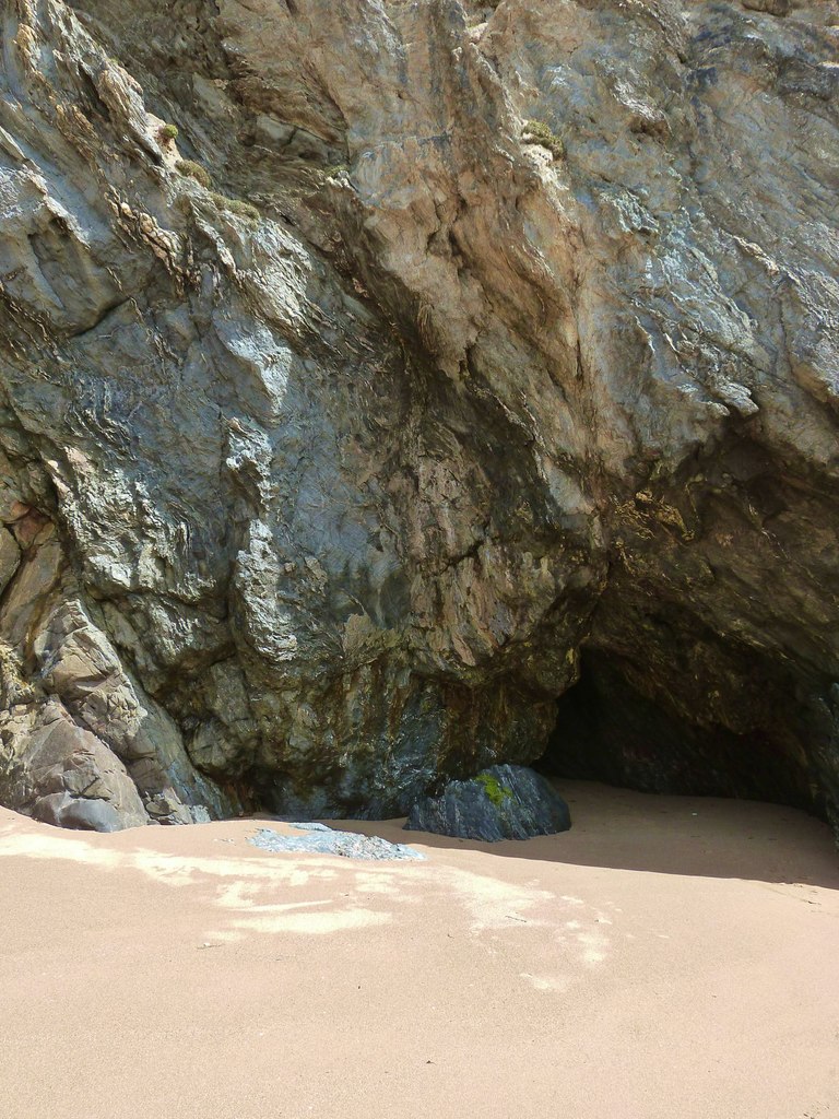 Cave entrance on Holywell Beach,... © Derek Voller cc-by-sa/2.0 ...