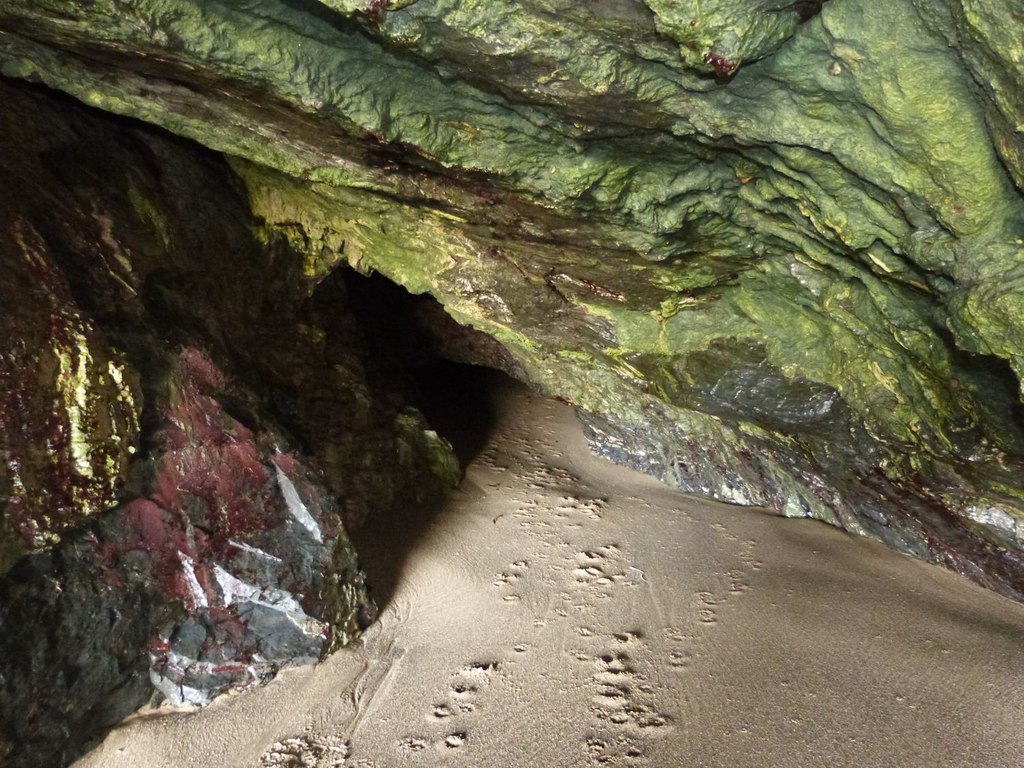 Interior of a cave on Holywell Beach,... © Derek Voller cc-by-sa/2.0 ...