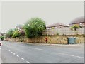 Robin Lane, Pudsey - retaining wall