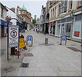 SW6941 : Fore Street Pedestrian Zone sign, Redruth by Jaggery