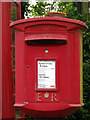 TL9563 : The Old Post Office Postbox by Geographer