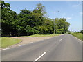 TL8882 : A1066 Thetford Road & entrance to Southwood Lodge by Geographer
